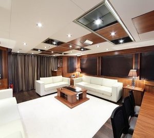 The 30m Yacht SIMPLE PLEASURE