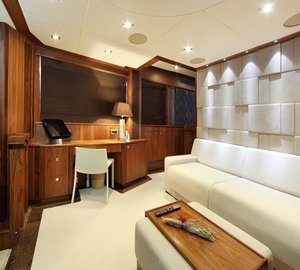 The 30m Yacht SIMPLE PLEASURE