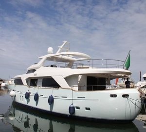The 32m Yacht BLUE BERRY