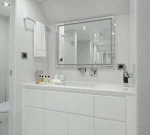 The 32m Yacht SERENITAS