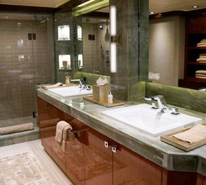 The 37m Yacht FINISH LINE