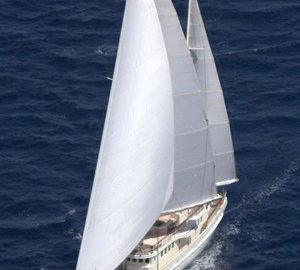 The 39m Yacht DIONE STAR