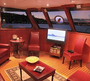 Television: Yacht KAYANA's Saloon Captured