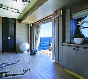 The 65m Yacht LADY M