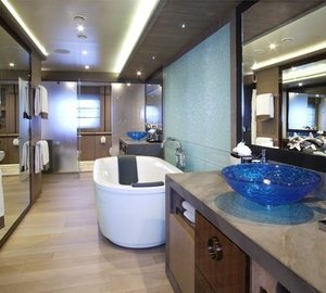 The 65m Yacht LADY M