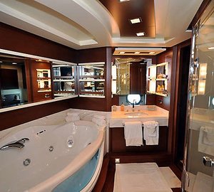 The 32m Yacht LADY CAROLE