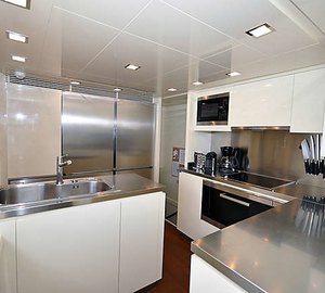 The 32m Yacht LADY CAROLE