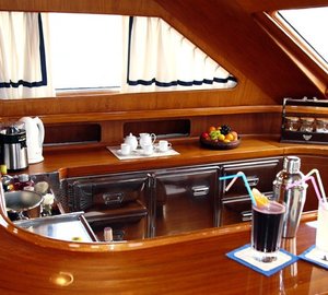 The 40m Yacht CLAN VI