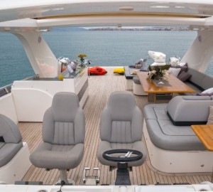 Flybridge view aft