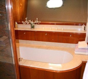 BEACHSEEKER -  Master Cabin Ensuite