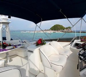 ISABELLA ROSE -  Flybridge Dining