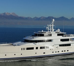 1-Luxury mega yacht Grace E
