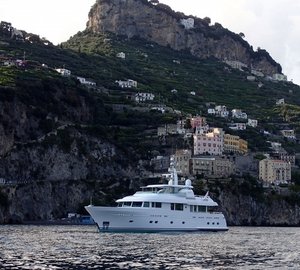 1-Luxury yacht Belle de Jour