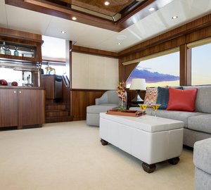 1-Luxury yacht OA 72 Pilothouse - Salon