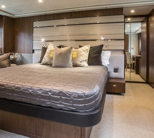 1-Motor yacht S72 - Owners Stateroom