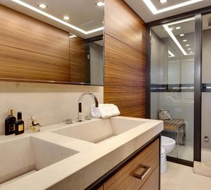 1-Superyacht Mangusta 110 - Bathroom