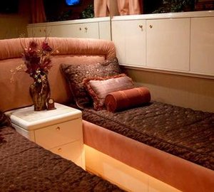 102 Azimut NEVER ENDING JOURNEY - Kids Stateroom