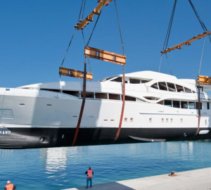 2 Superyacht Mangusta 148 Oceano