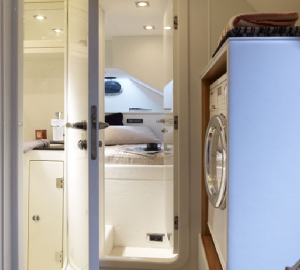 2009 Sunseeker 80 Motor Yacht  - Crew Cabin