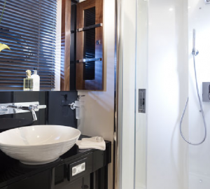 2009 Sunseeker 80 Motor Yacht  - WC and Shower Room