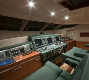 70 Sunreef Power Motor Yacht ONDIN - wheelhouse