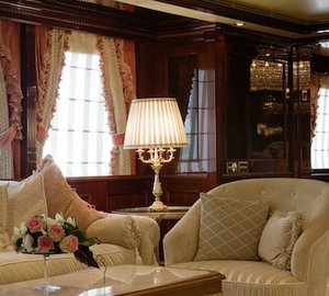 8 Superyacht ROMANCE main salon