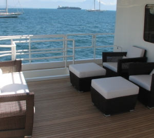 AB NORMAL enterior lounging area