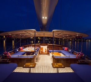 ATALANTE Yacht by night - Exterior - Photo by Silken