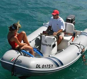 AURORA 67ft -  Tender