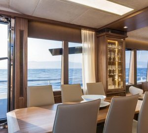 Absolute 72 Fly Yacht - Dining