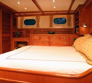 Acadia Yacht - Cabin Photo by Billy Black
