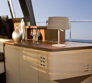 Aicon 82 Open Yacht - Detail from the Salon