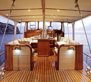 Al fresco dining - ROTA II yacht