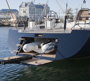 Almagores II yacht 2012 - SW 102 - The garage