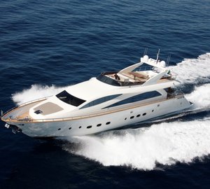 Amer 92 Yacht running