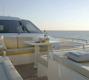 Anigota - Bow Seating