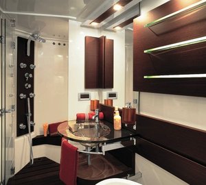 Azimut 62S -  Bathroom