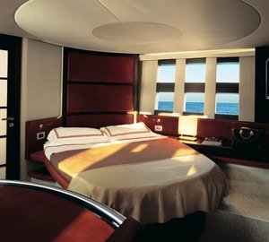 Azimut 62S - Master Cabin