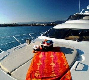 Azucena Mare -  Foredeck