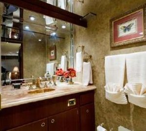 BAMA BREEZE -  VIP Bathroom