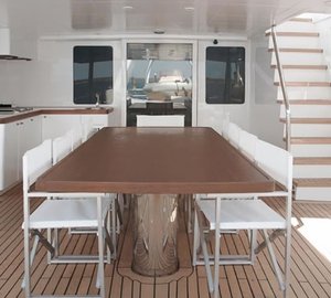 BERZINC - Aft deck