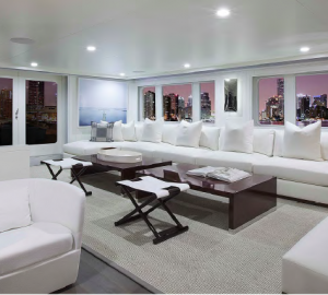 BG - saloon with lounging area