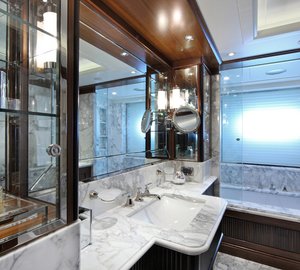 Benetti Seanna megayacht Bathroom-001