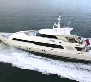 CRYSTAL LADY Underway