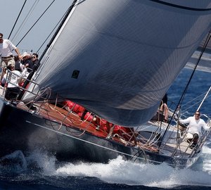 Cape Arrow yacht - front view-001