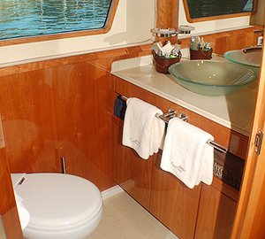 Captiva - Guest bathroom