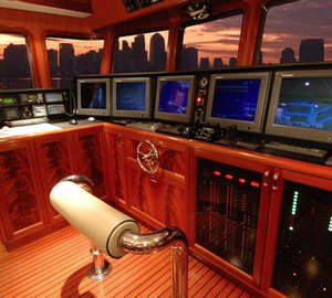 CaryAli - Pilot house