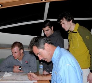 Cat AMAZING GRACE -  Planning the next days adventure