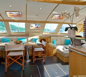 Cat ELYSIUM -  Salon