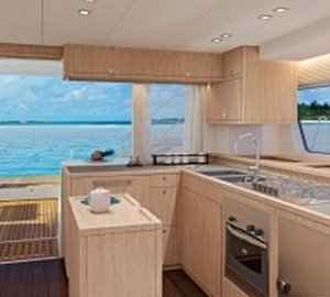 Cat FREEDOM - Galley